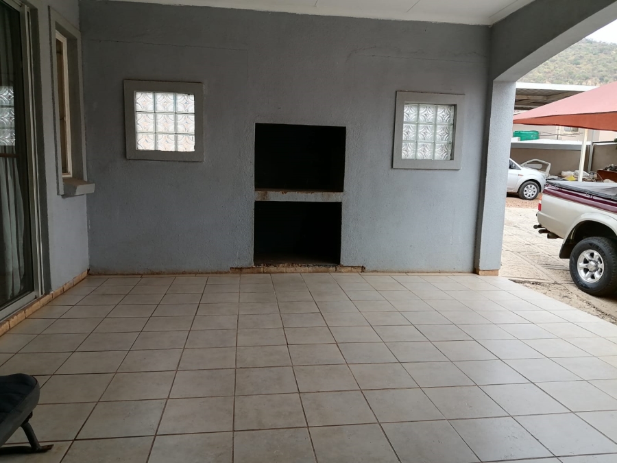 3 Bedroom Property for Sale in Tlhabane West North West